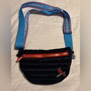 St. Louis Cardinals Quilted Crossbody Belt Bag EUC 2 pockets gold zippers